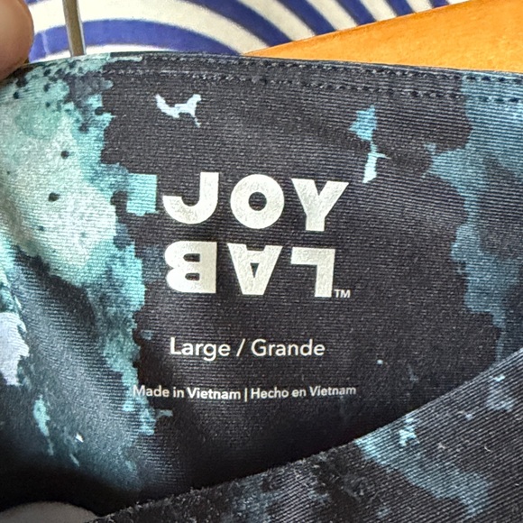 NWT JoyLab Light Gray Mesh Crop Top Sports Bra & Patterned Leggings Bundle Set - Picture 9 of 11